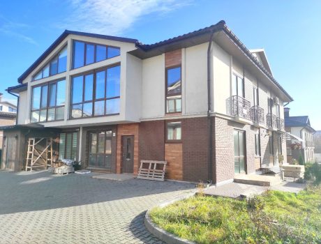 Продаж таунхаусу 3 кімнати 180 кв. м. 1 сот. Гетьманська (Виставка) Хмельницький